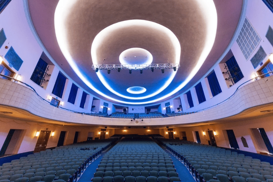 Cheavalier+Theatre+LED+Tape+Theatrical+Architectural+Lighting+1