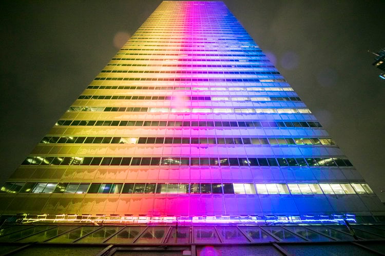Boston_Magazine_Port_Lighting_Puts_Color_Changing_Architecture_On_The_Map