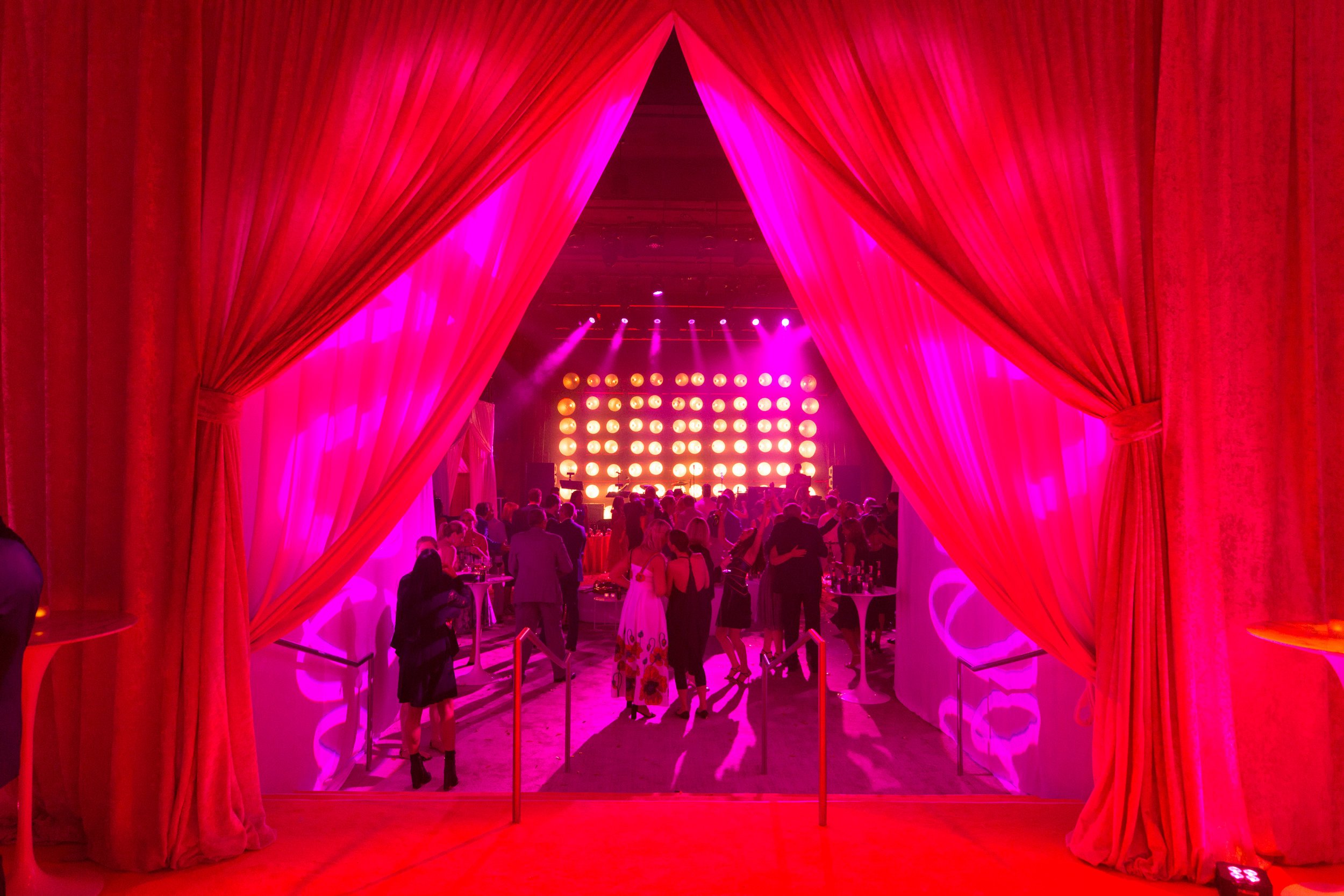 Rafanelli+Events+Drape+VIgnettes+Port+Lighting+Systems-1