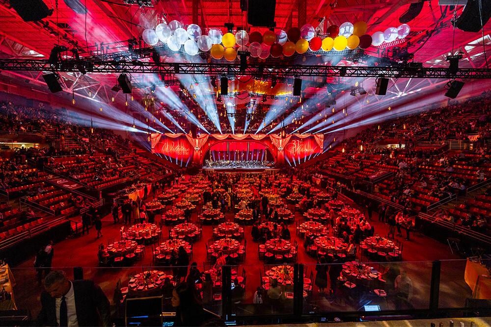 boston-college-red-lighting-event-lighting