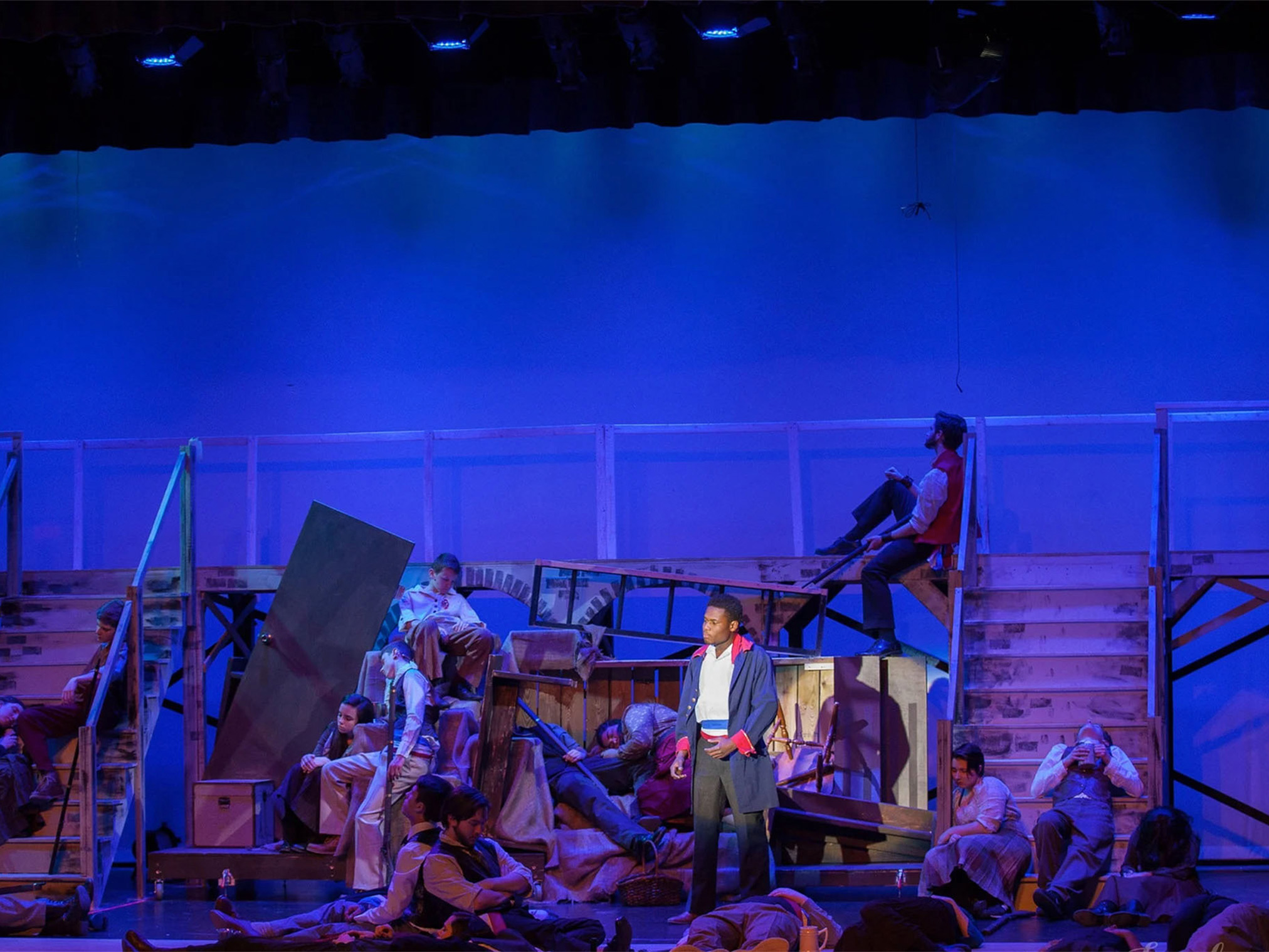 theatrical-lighting-les-miserables